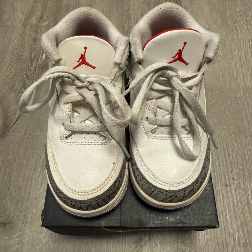 Air Jordan Retro 3 Red White Black